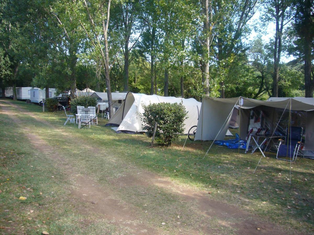 Camping De Graniers Monoblet Bagian luar foto