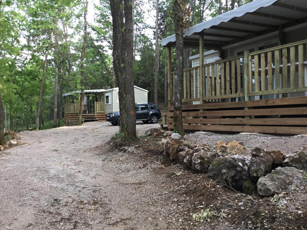 Camping De Graniers Monoblet Bagian luar foto