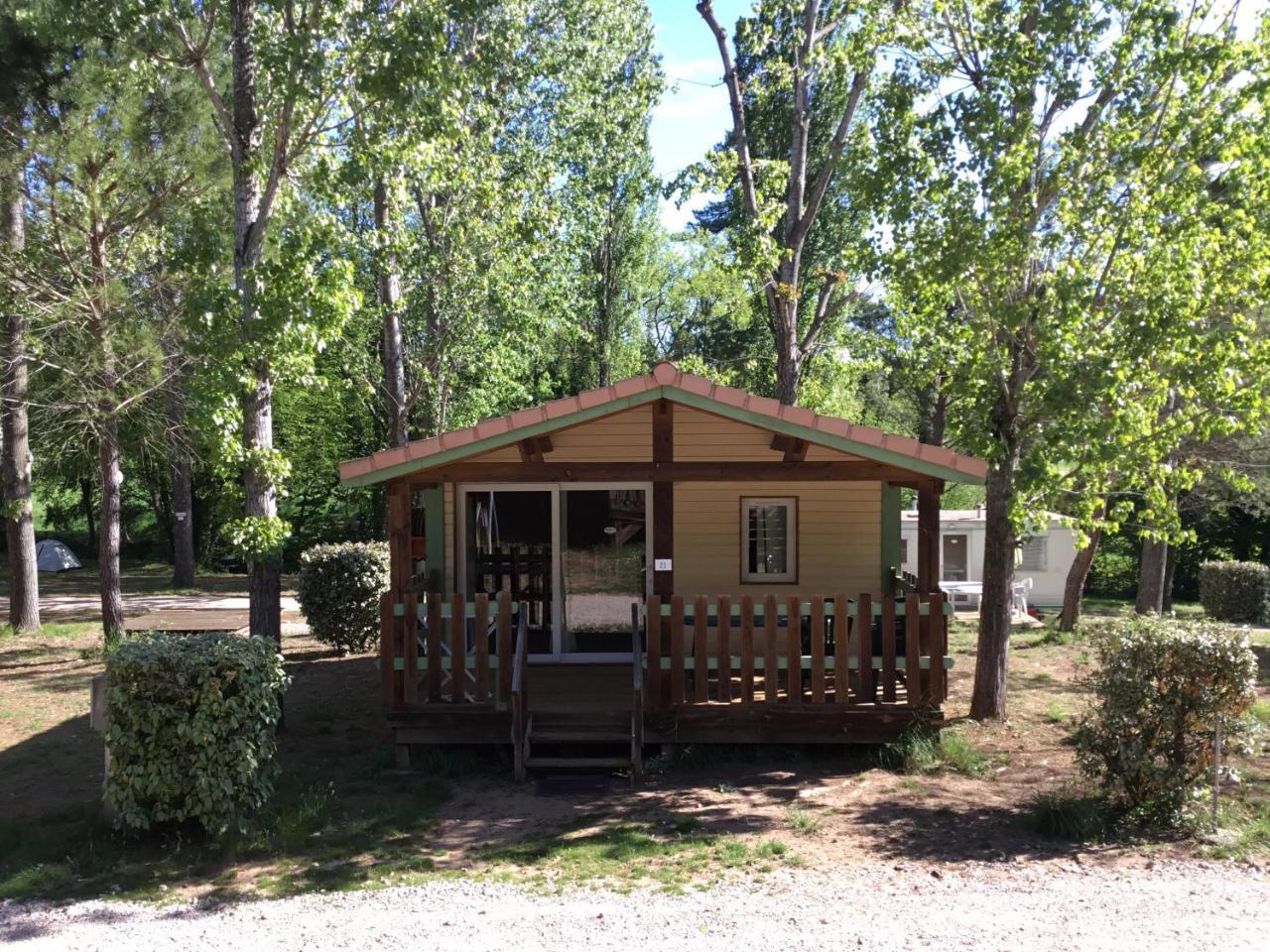 Camping De Graniers Monoblet Bagian luar foto