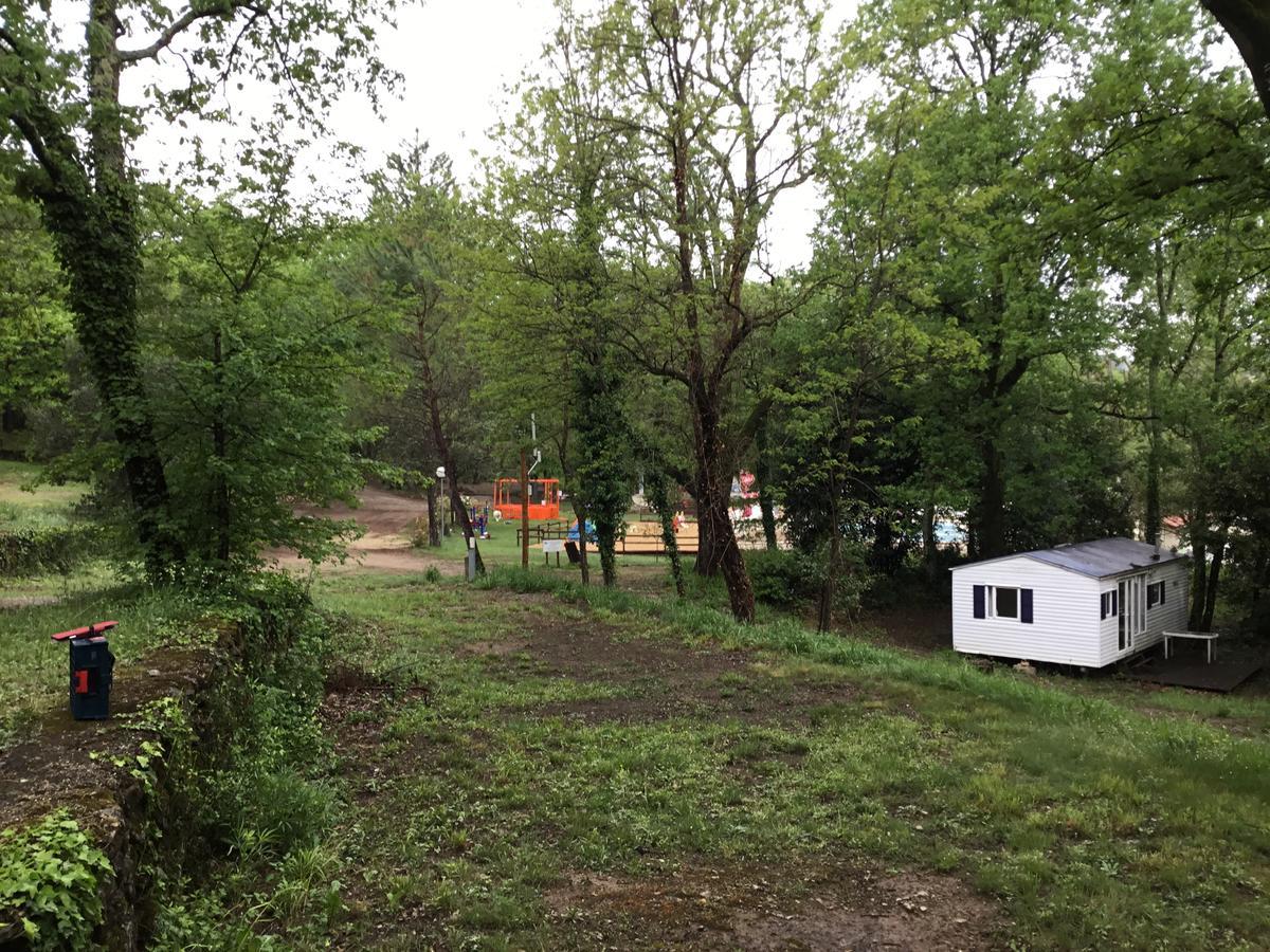 Camping De Graniers Monoblet Bagian luar foto