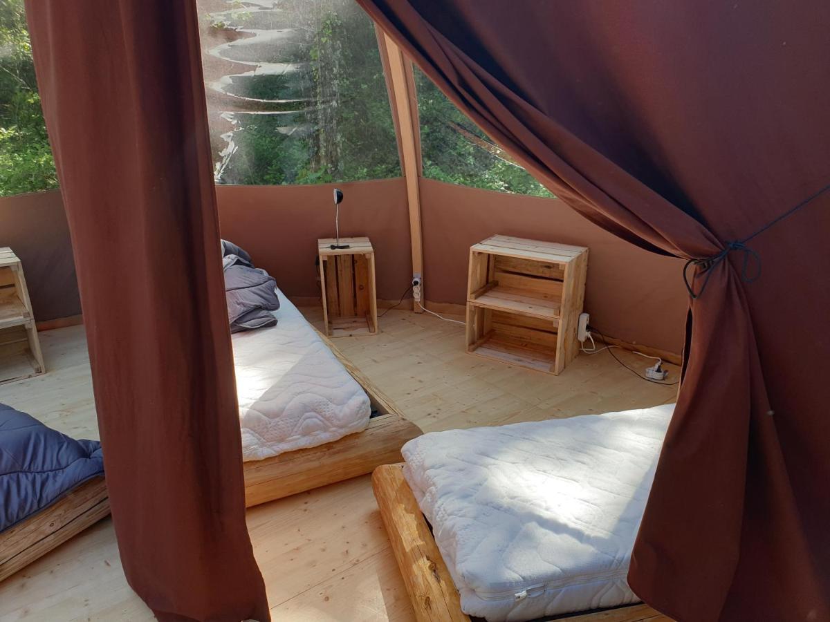 Camping De Graniers Monoblet Bagian luar foto